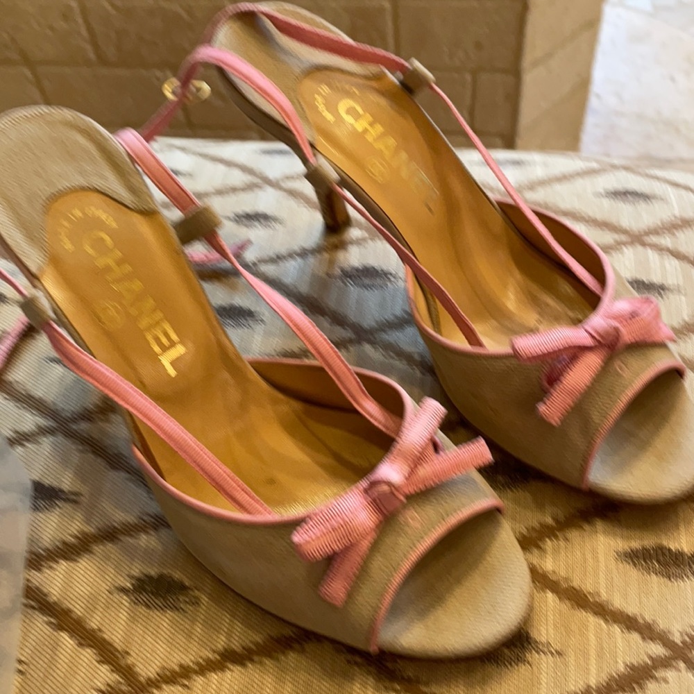 chanel authentic pink and cream ankles shoe
